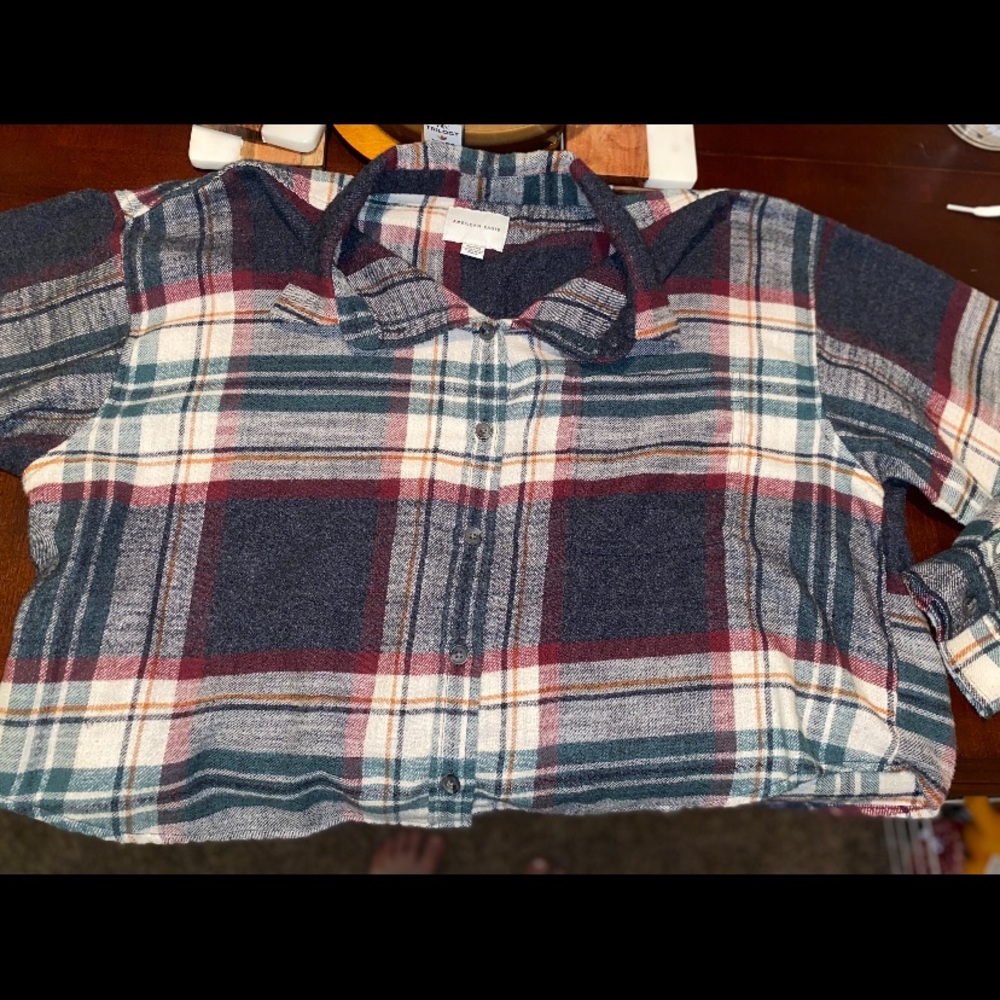 Women’s American Eagle Cropped Flannel